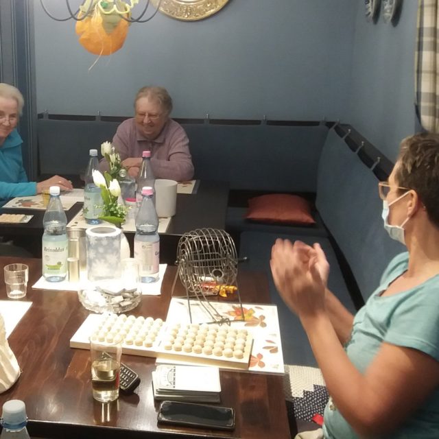 Bingo in WG 4, Landhaus (16. November 2020)
